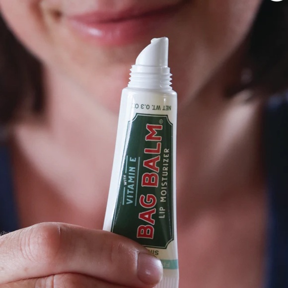 NEW Bag Balm Moisturizing Lip Balm - Picture 2 of 4